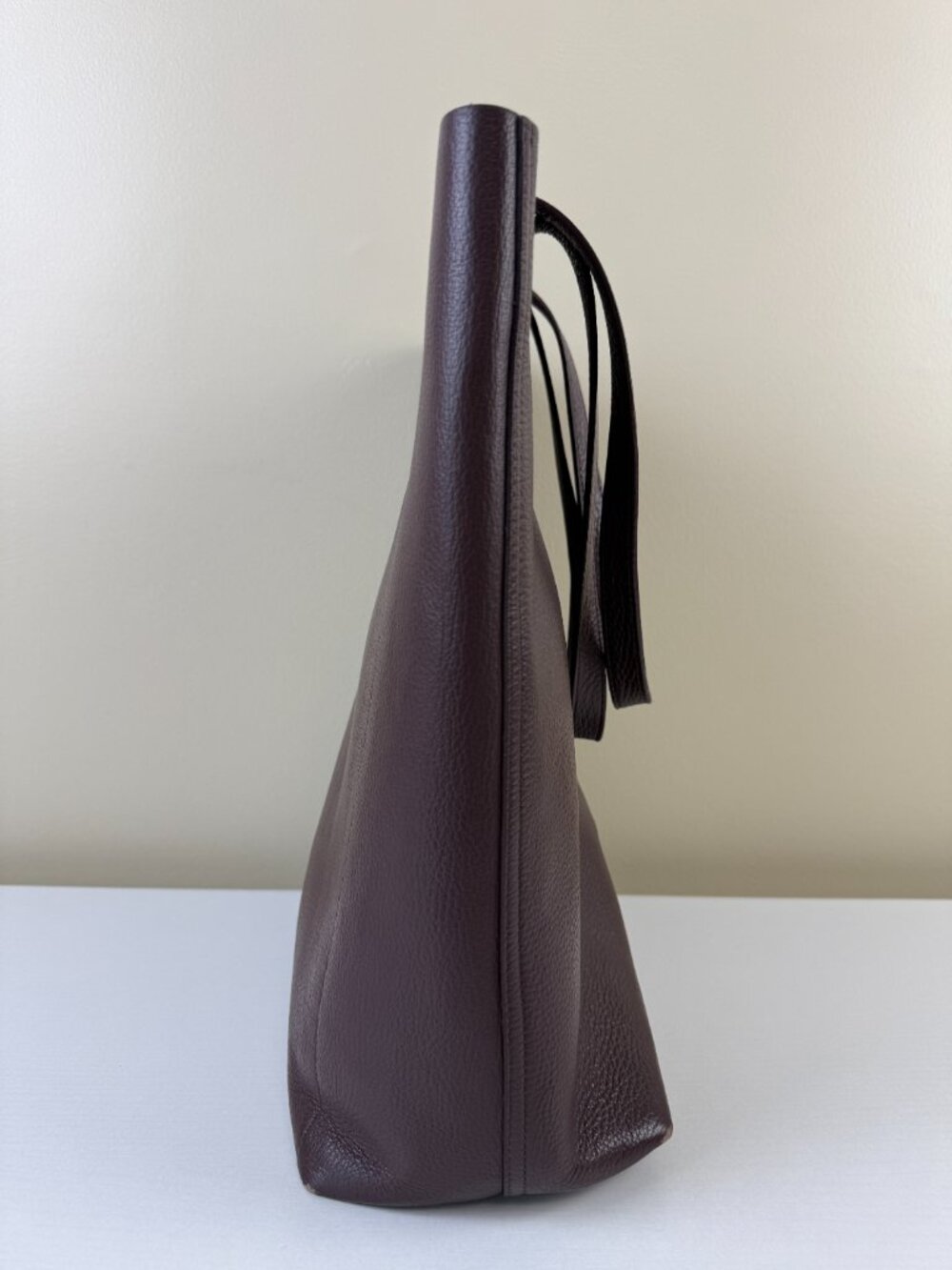 Cuyana Burgundy Pebbled Leather Tote Bag - Picture 4 of 16